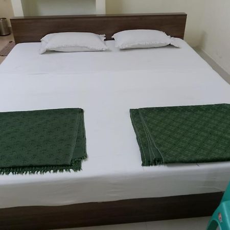 Bssk Comforts Inn Tiruchirappalli Bagian luar foto