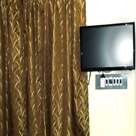 Bssk Comforts Inn Tiruchirappalli Bagian luar foto