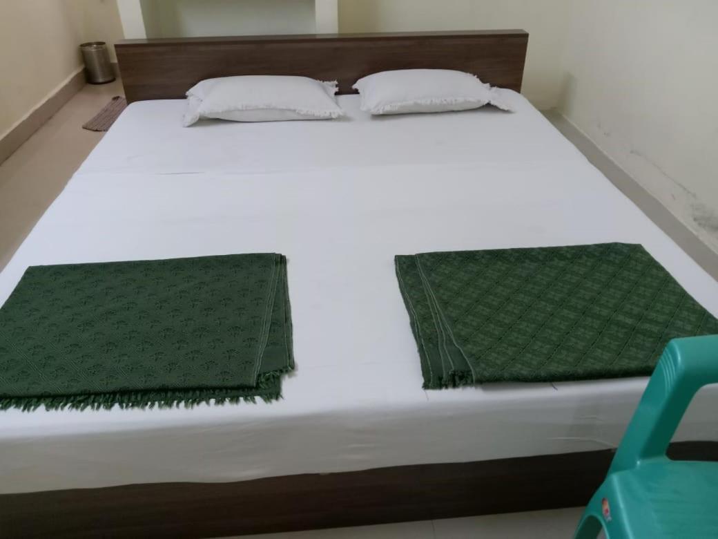 Bssk Comforts Inn Tiruchirappalli Bagian luar foto