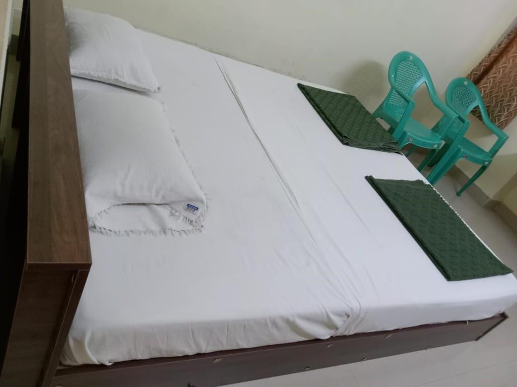 Bssk Comforts Inn Tiruchirappalli Bagian luar foto